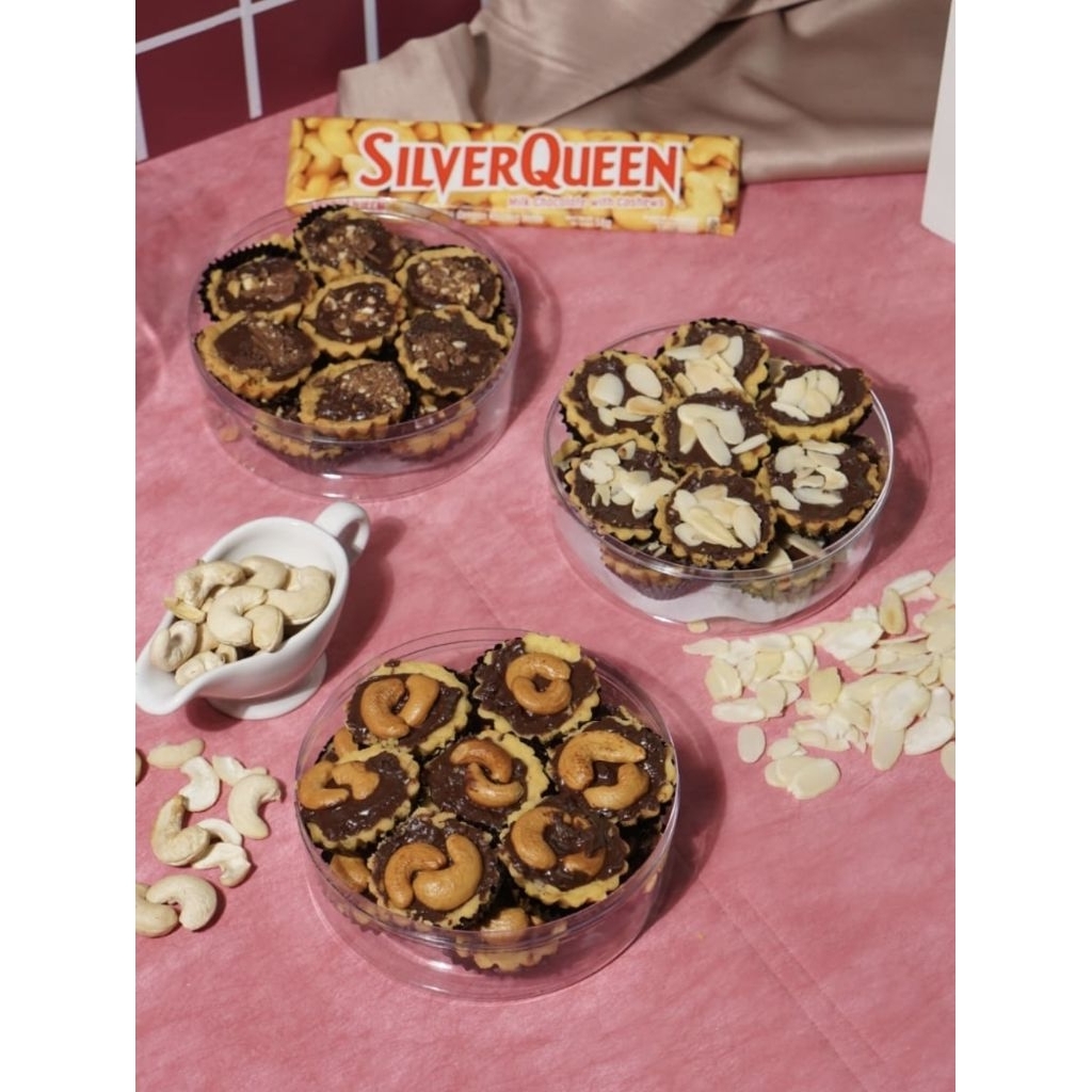 Choco Pie Coklat 250gr Almond Cashew Mede Silverqueen