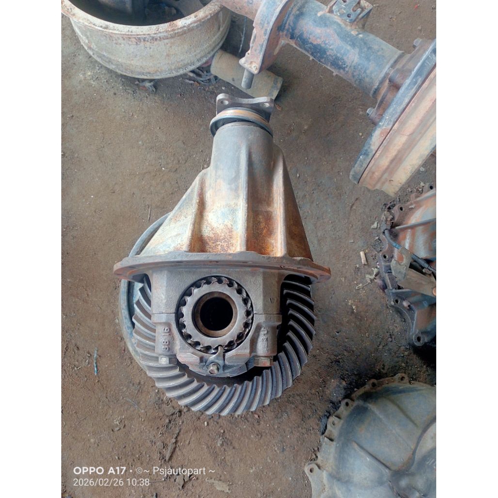 gardan belakang canter ps110 40/7