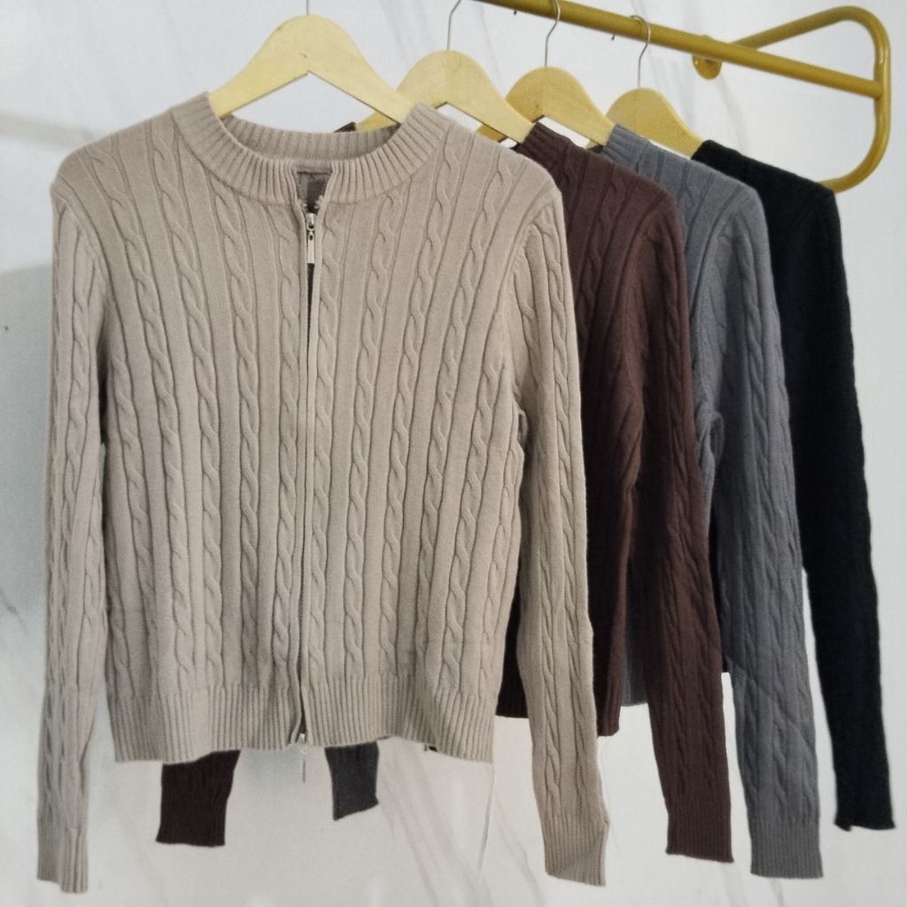 jaket rajut double zipper