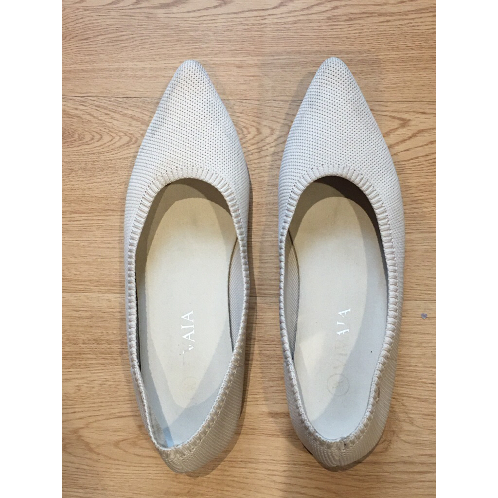 VIVAIA Shoes - Pointed-Toe Ballet Flats - cream Ivory