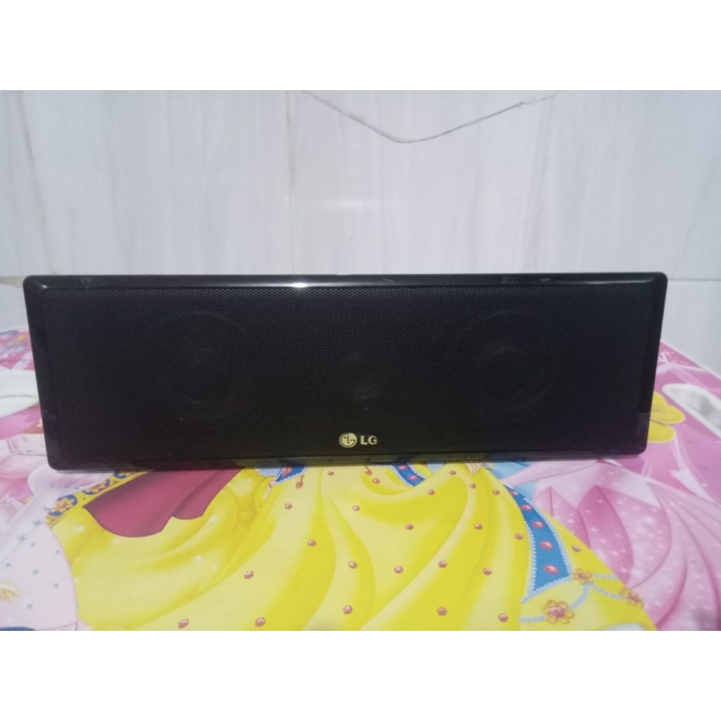 speker center home theatre LG