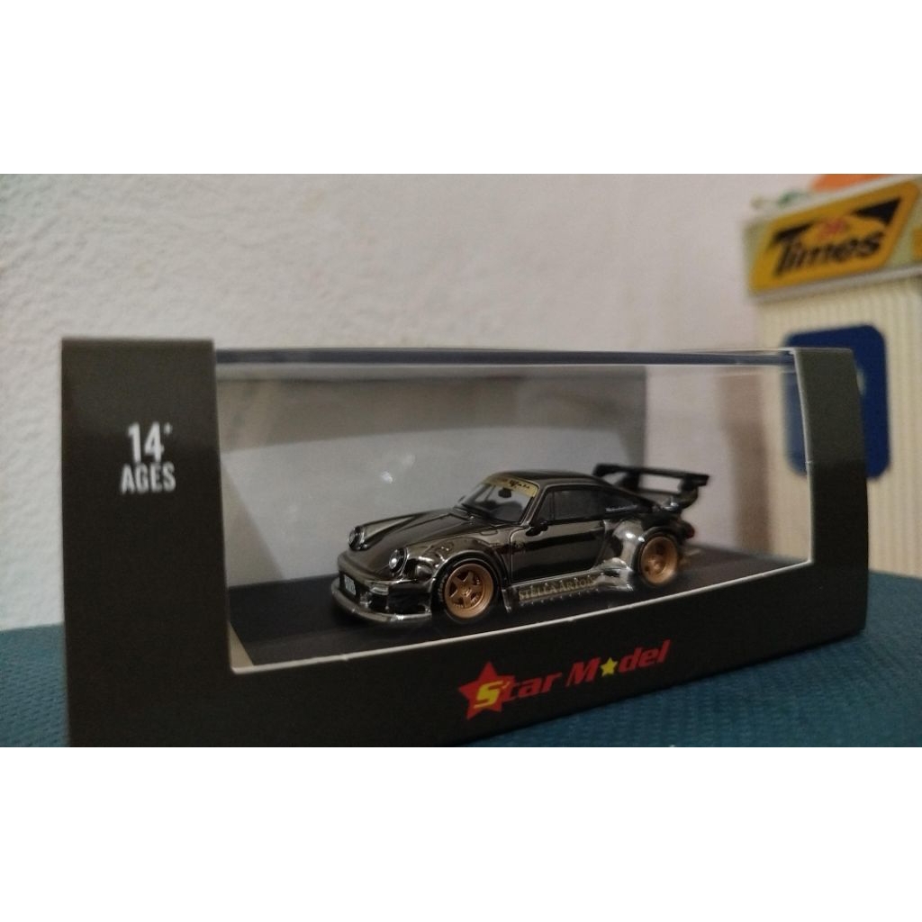 STAR MODEL PORSCHE RWB 930 "STELLA ARTOIS" CHROME BLACK 1:64