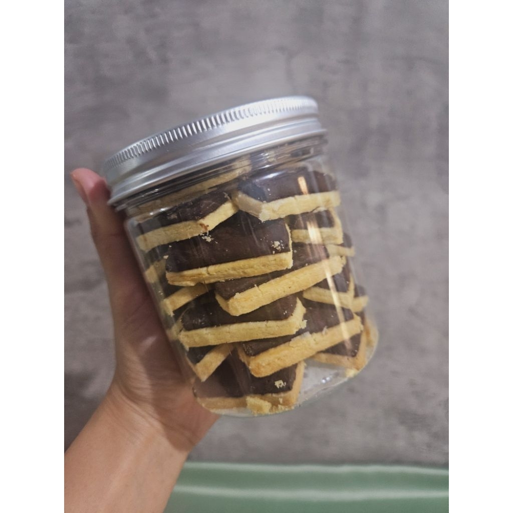 Chocolate stick cookies