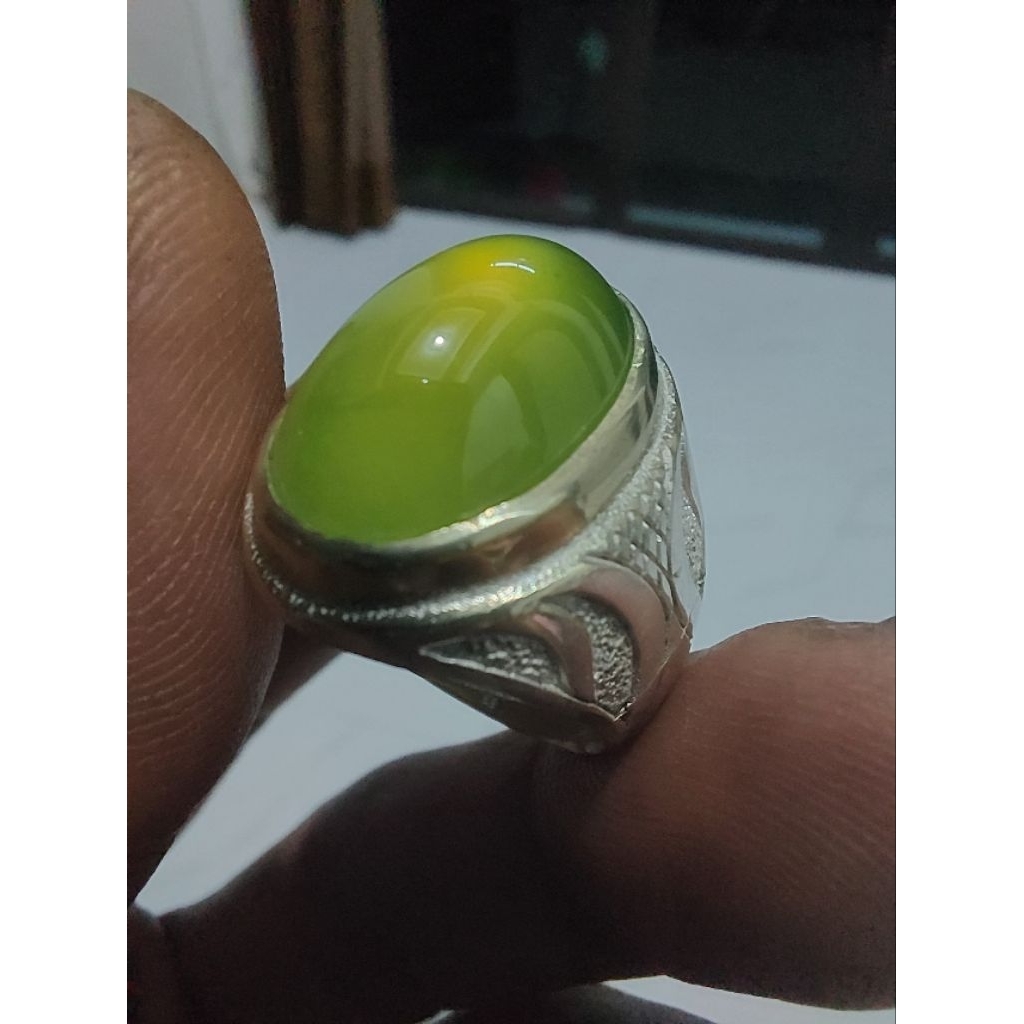 idocrase neon green stabilo