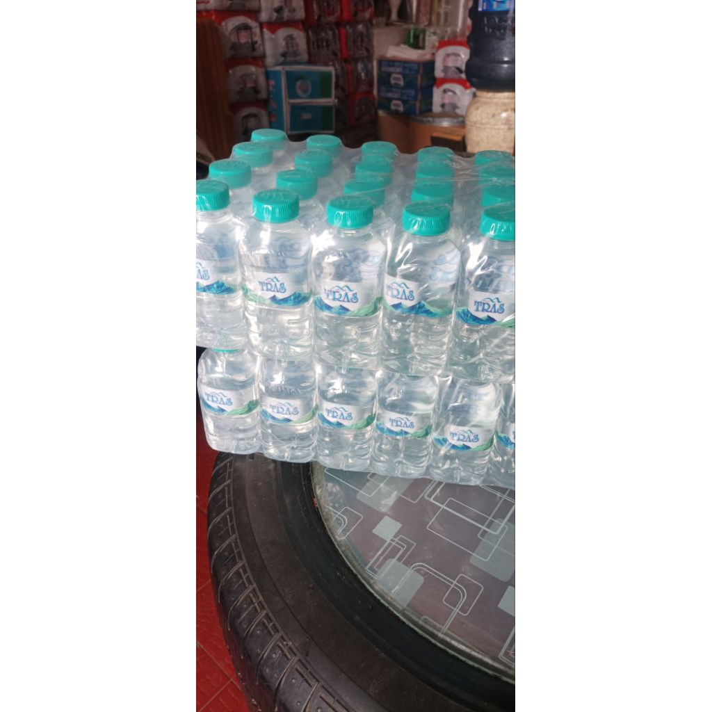 Air mineral Tras 220ml karton isi 24