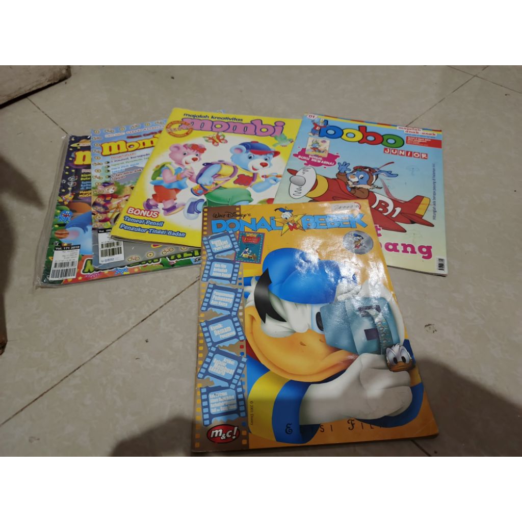 majalah mombi bobo junior donal bebek spiderman second bagus