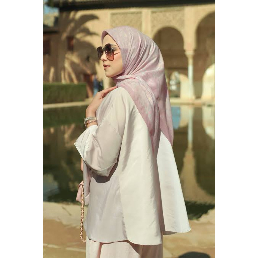 Preloved Buttonscarves Granada Pink Mist PL