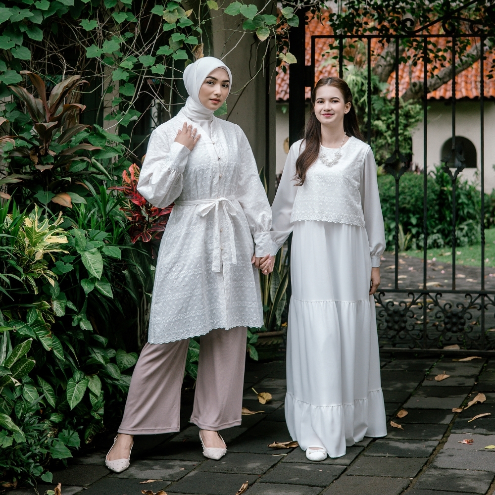 ULTRAVIOLET X COME Nadiya Eyelet Raya Dress Ultraviolet 421 Come 293 (2 warna) - Baju Terusan Wanita