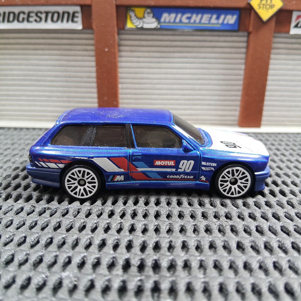 HOT WHEELS LOOSE BMW M3 WAGON BIRU KAP PUTIH NO 90