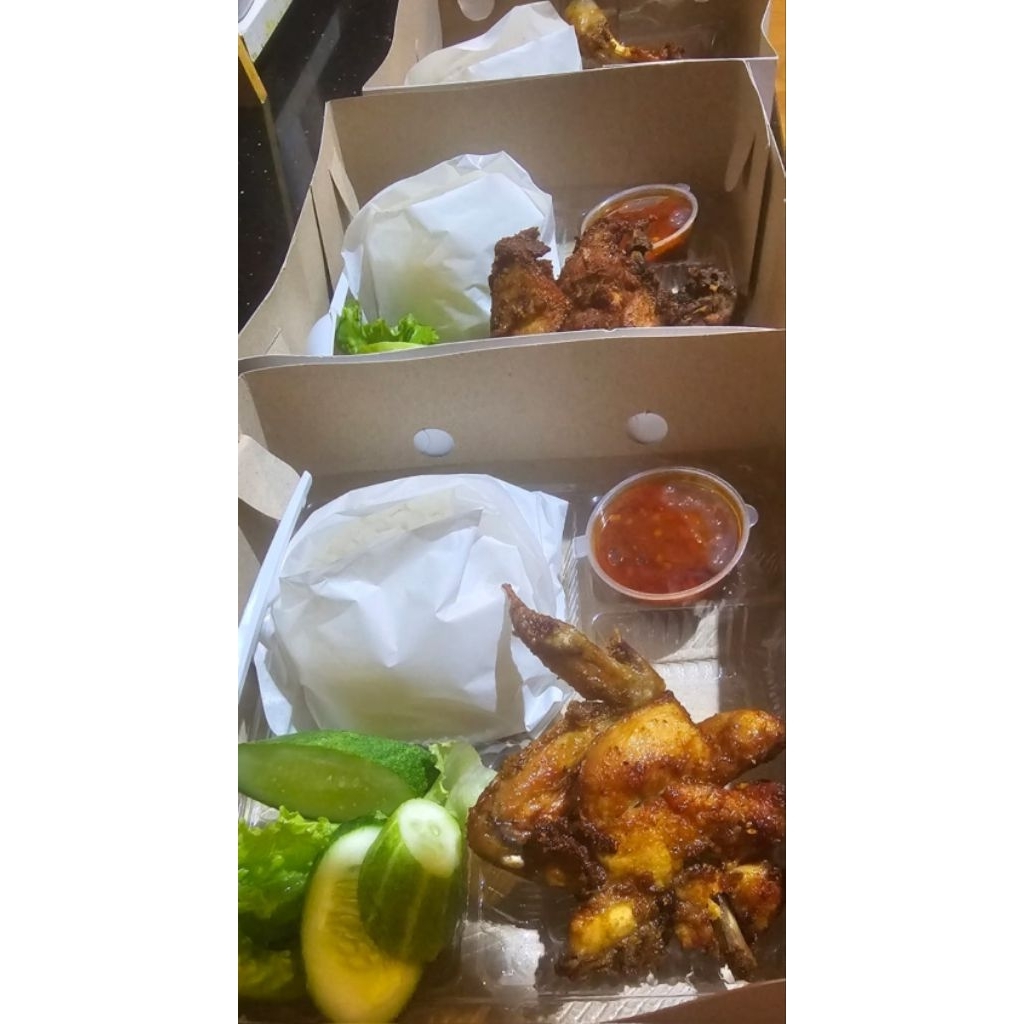NASI BOX AYAM GORENG LALAPAN SAMBAL