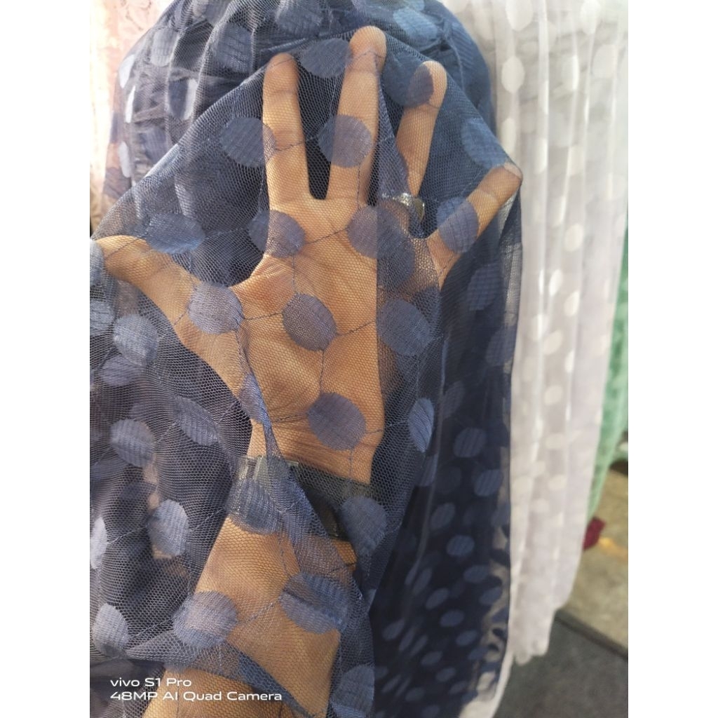 KAIN || BAHAN TILE POLKADOT IMPORT,TILE POLKADOT PREMIUM, HARGA TERTERA PER SETENGAH METER/0,50CM