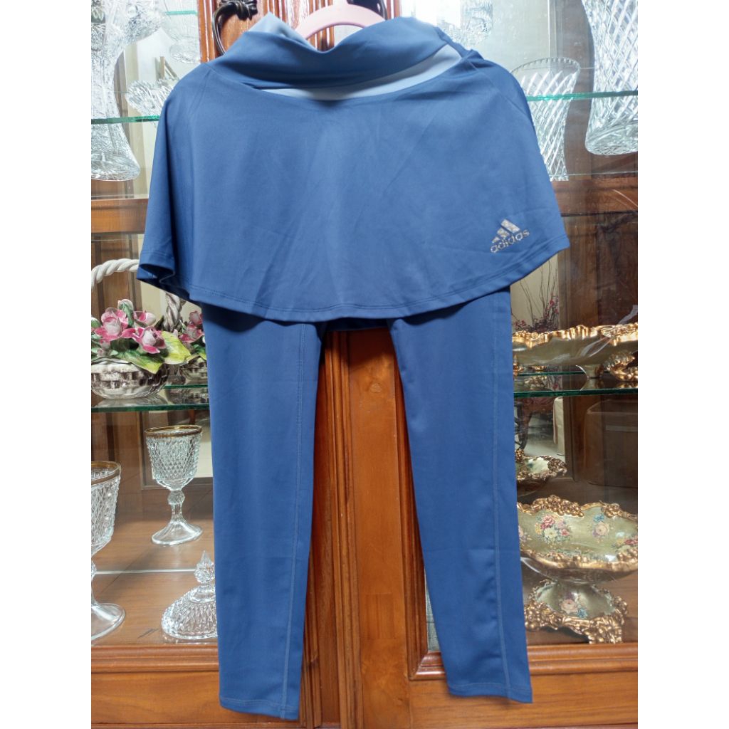 Celana Olahraga Wanita ADIDAS Size M