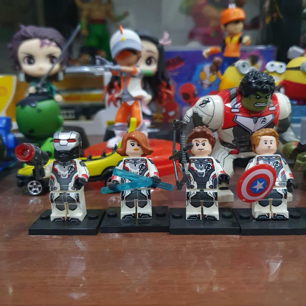Lego Brick recast Avengers Endgame plus Avenger Tower