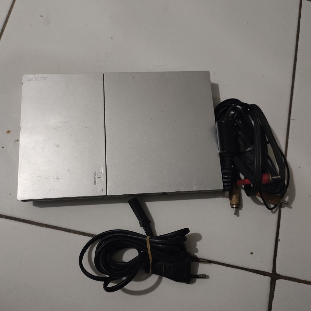 ps 2 slim seri 9 silver
