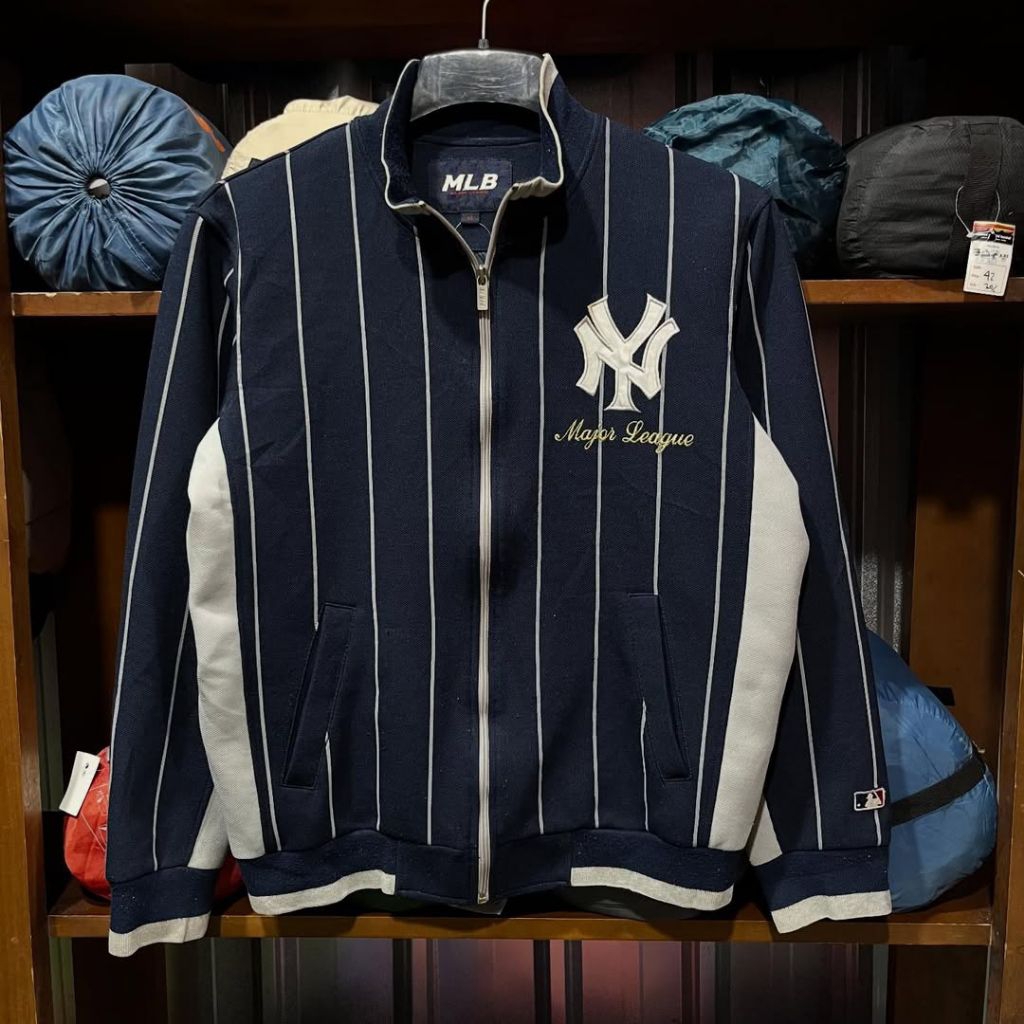jaket bomber MLB YANKEES tebal size L casual bagus ORIGINAL