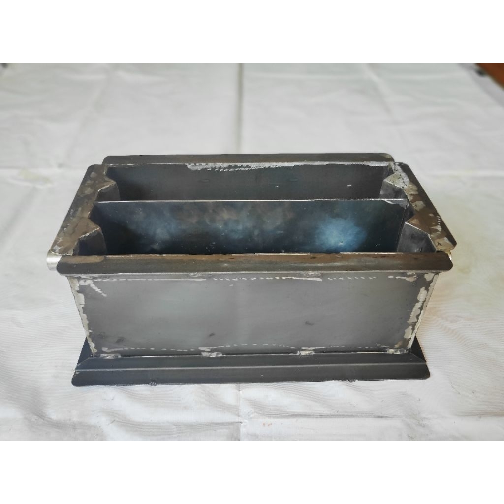 Cetakan Batako Engsel Double Ukuran 30x17x8cm