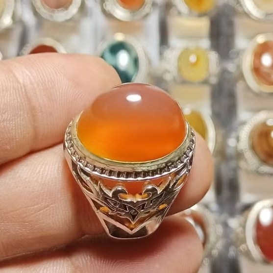 cincin batu akik Cempaka madu