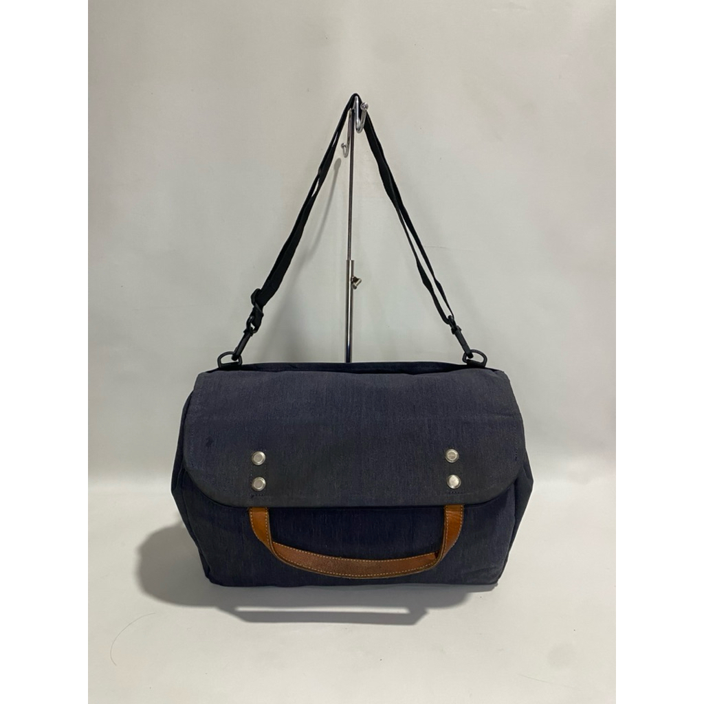 Rawrow tas selempang