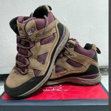 sepatu gunung eig3r x tyranno