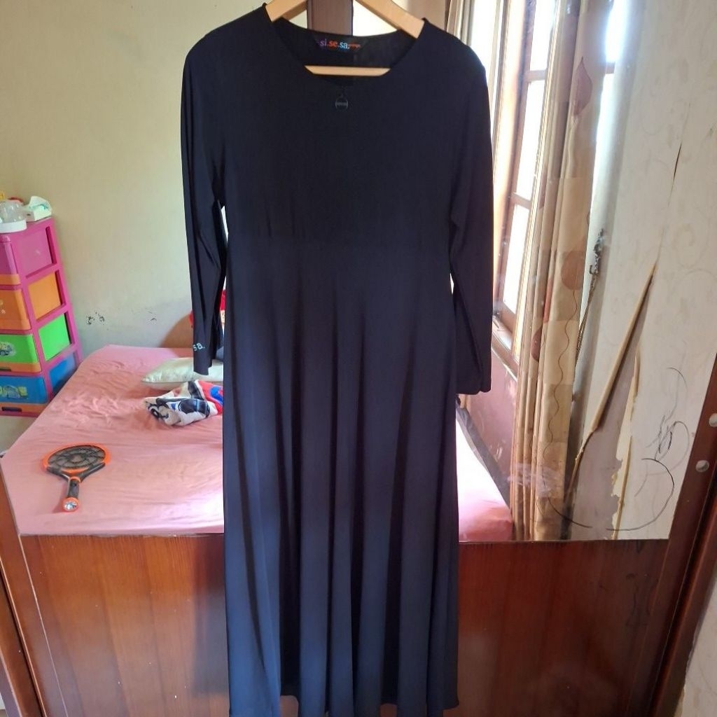 Preloved dress arifah black SiSeSa