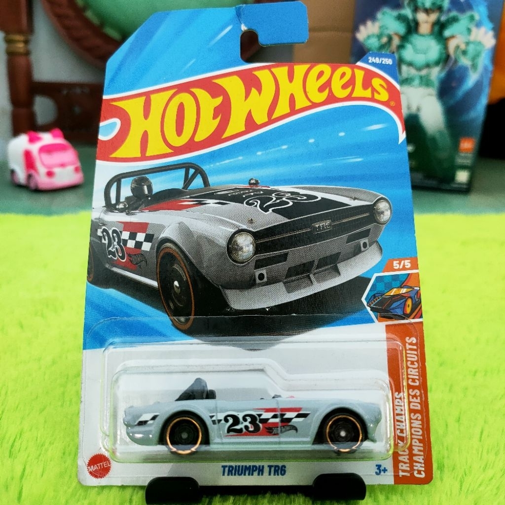 HotWheels Hot Wheels Triumph TR6 Gray Abu Abu