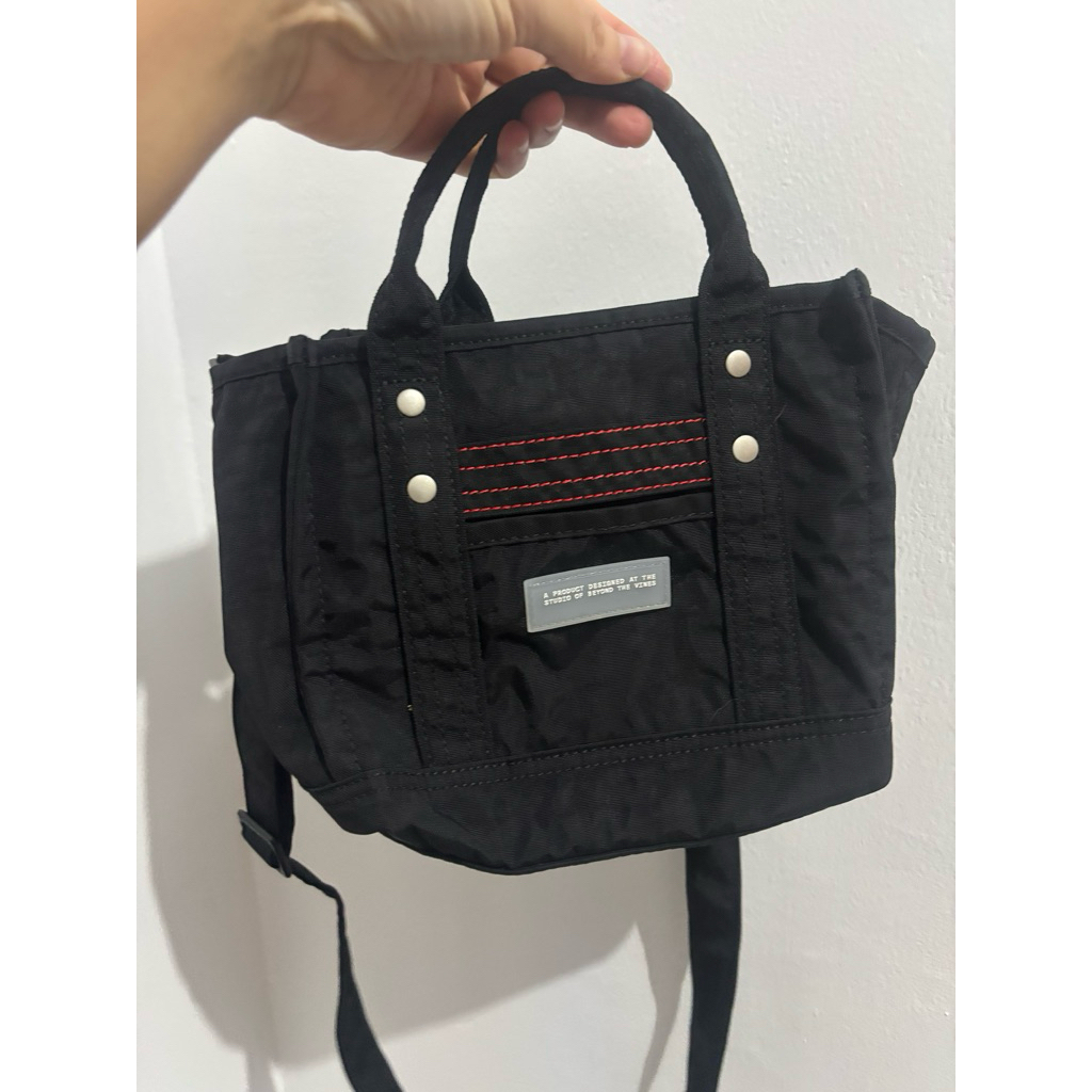 BTV Crunch Caryall 01 ( tas anti air ) Original