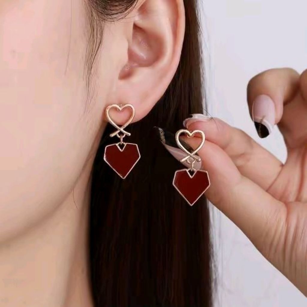 Mamoma.things - Anting Tusuk Bentuk Hati Warna Merah Maroon Vintage Retro Look Kombinasi Emas Gold L