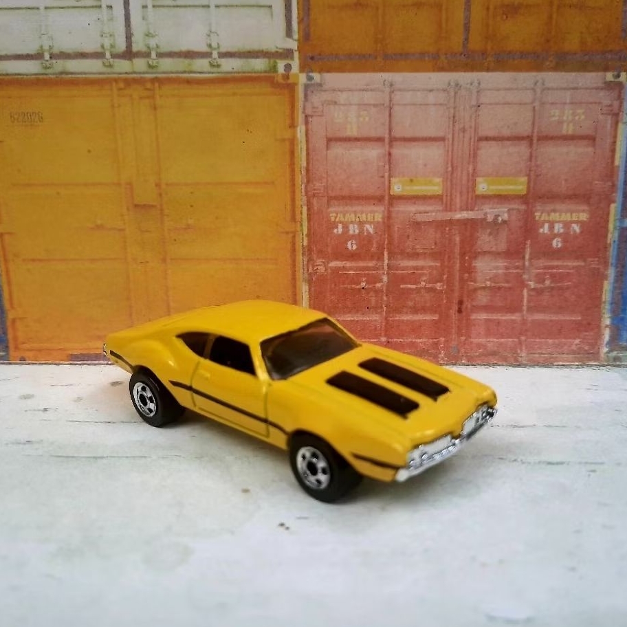 Hot Wheels Olds 442 W 30 Kuning Blackwall 1995 Loose