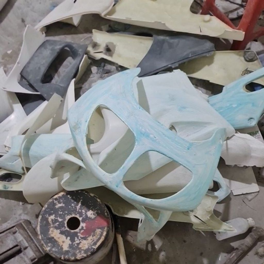 Body set NSR SP FRP premium