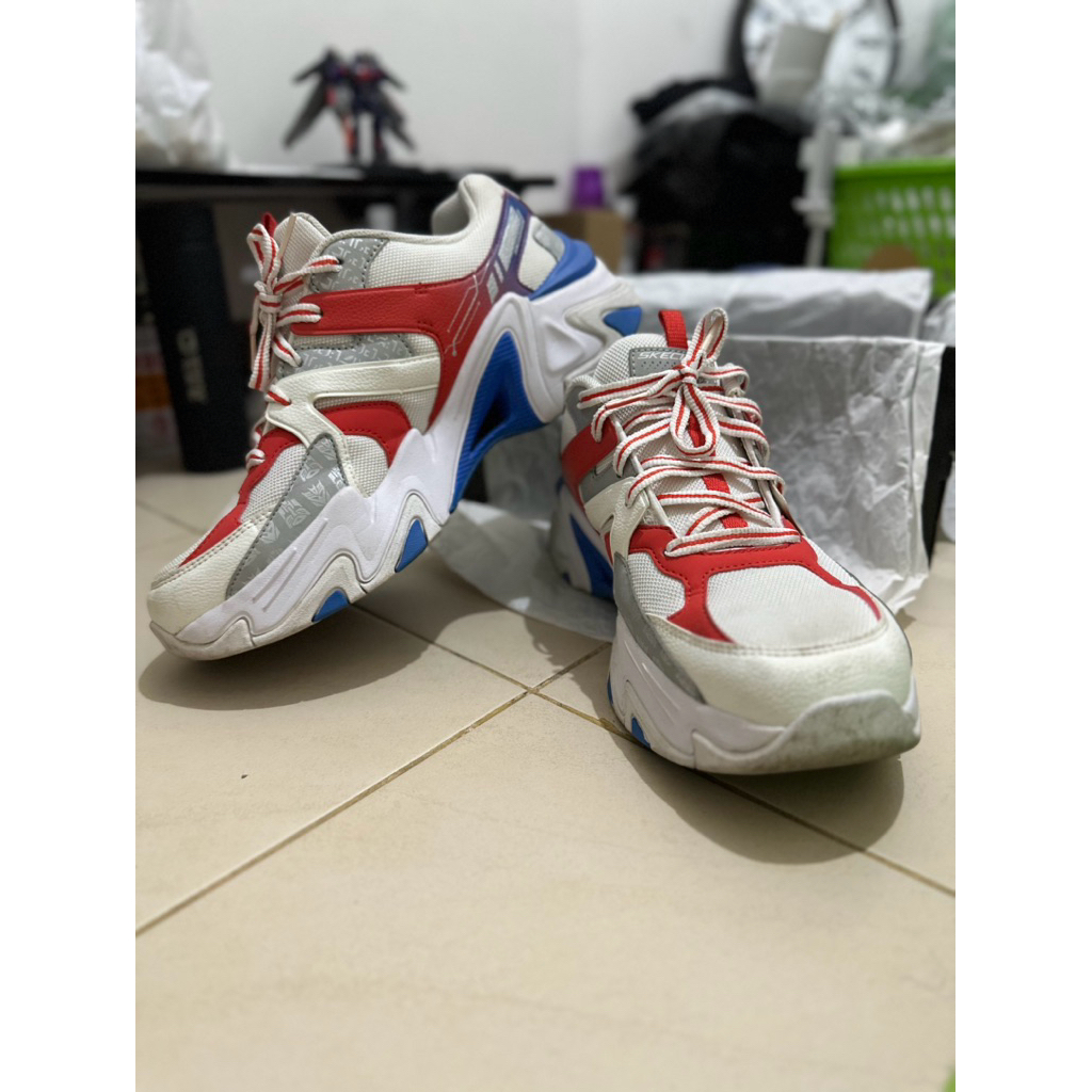 Sepatu Skechers Transformers