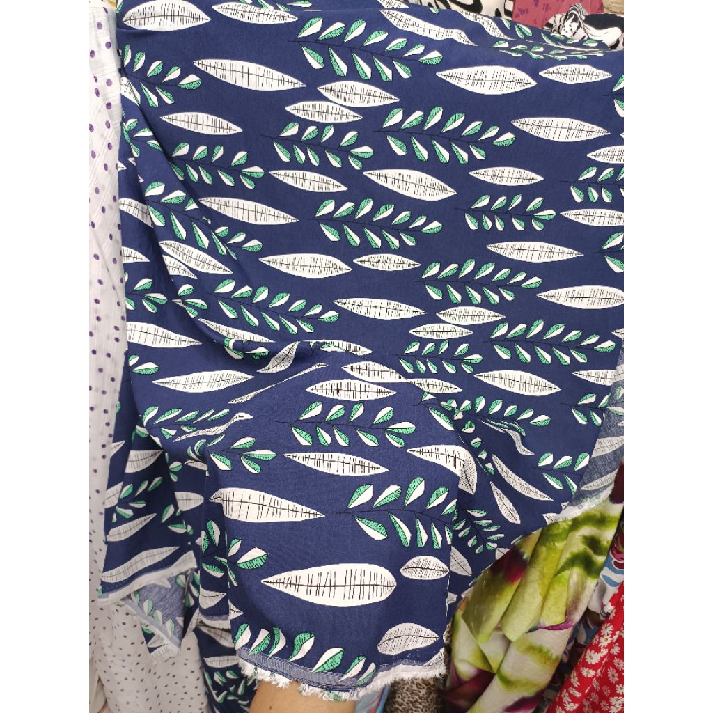 KAIN BAHAN KATUN SILKY MOTIF DAUN TANKAI KAIN ADEM LQB