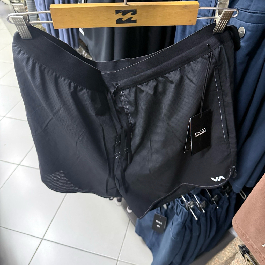 Celana pendek Pria Rvca Original rvca runner sport Black Wave