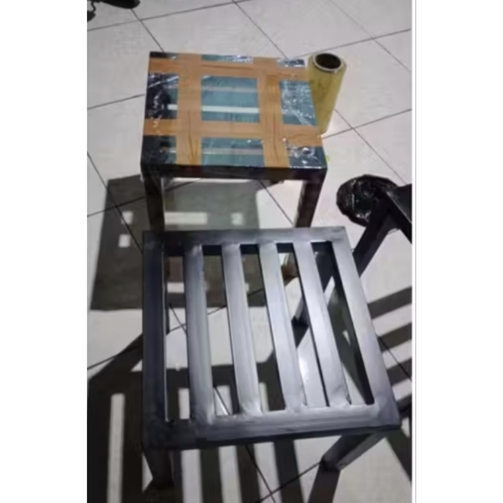 DINGKLIK BESI /KURSI PENDEK BESI /KURSI SERBAGUNA UKURAN 50X50X30