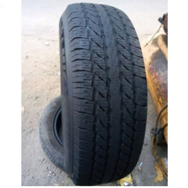 BAN MOBIL UKURAN 245/70 R16 BAN TUBELES BERKUALITAS..