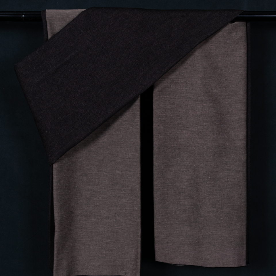 Lurik Motif Polos Sateen Webing Hitam