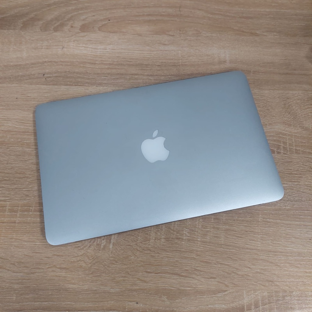 MacBook Air 11 inch Mid 2011 Intel Core i7