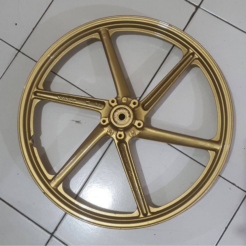 velg honda sonic 125 original copotan repaint gold