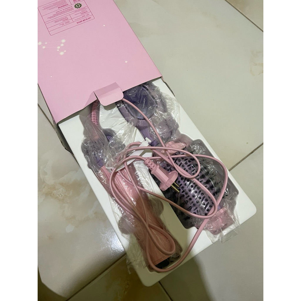 PRELOVED NVMEE BLOW DRYER LEO