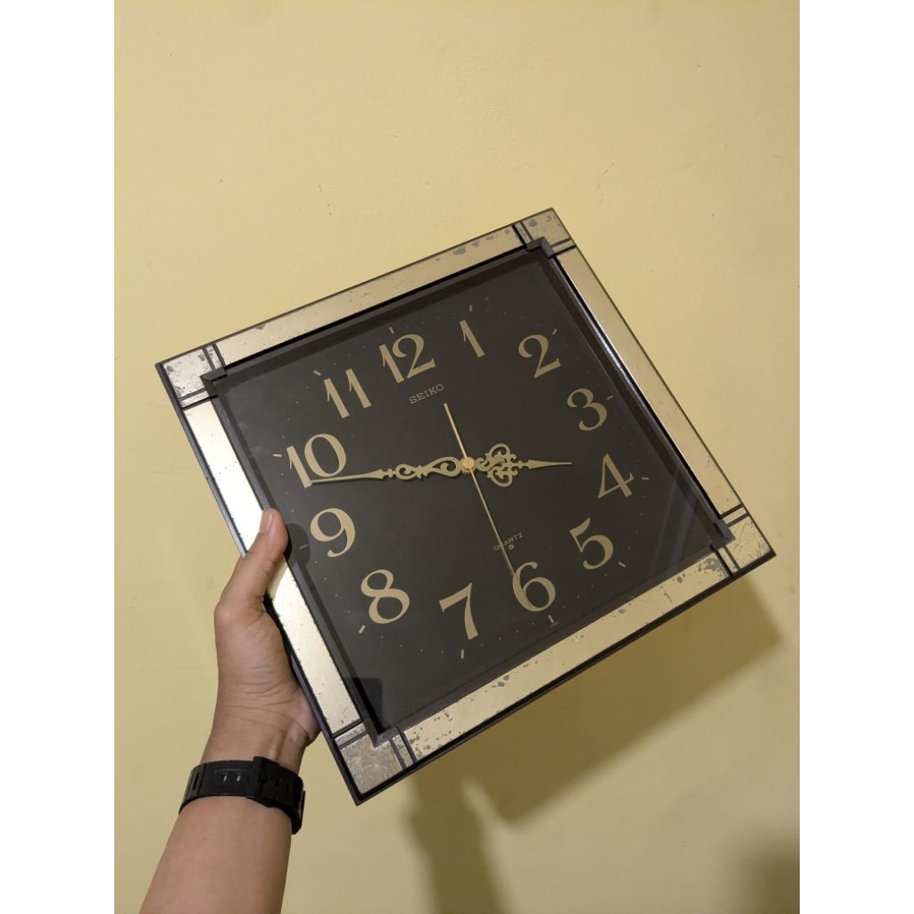 Jam dinding vintage seiko original