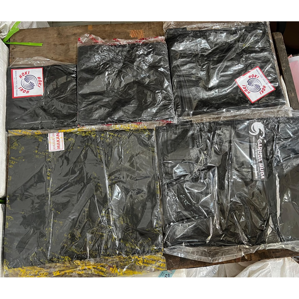 Plastik Hitam / Kresek Hitam Aneka Ukuran - Pack