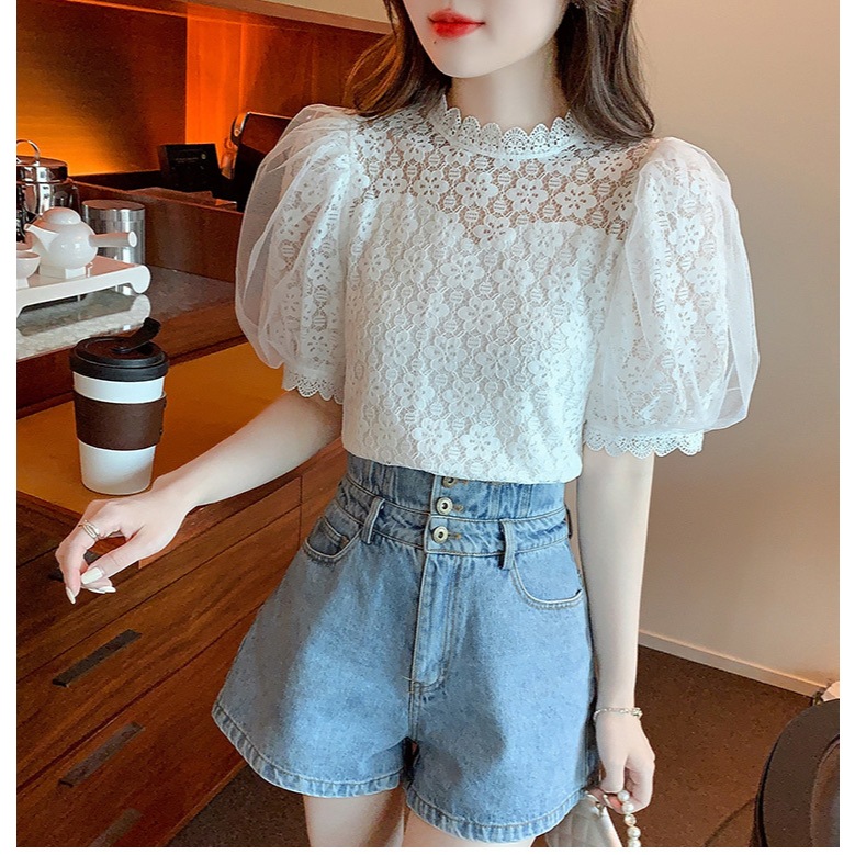 Blouse Wanita Lace Putih Puff Sleeve Korean Style Import |  Atasan Renda Lengan Balon Elegant Premiu