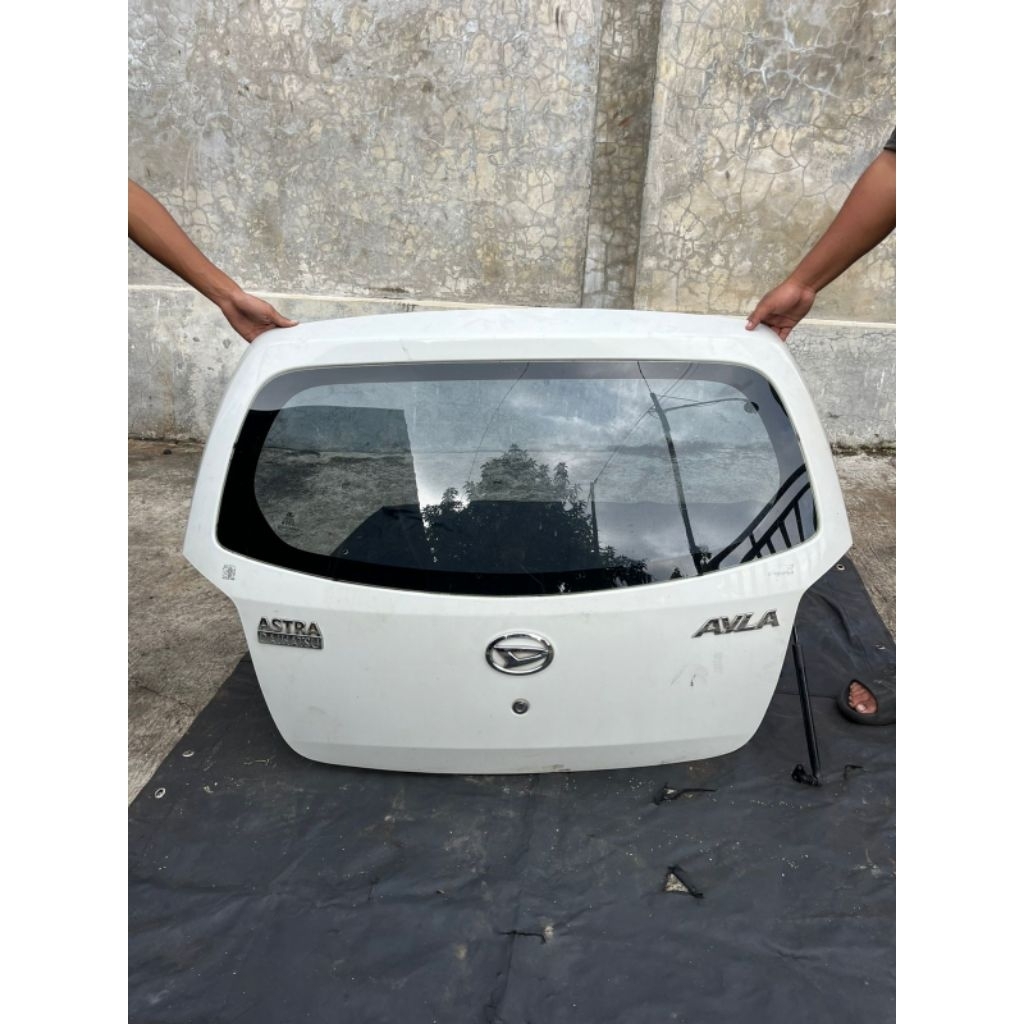 Pintu Bagasi Ayla/Agya Belakang