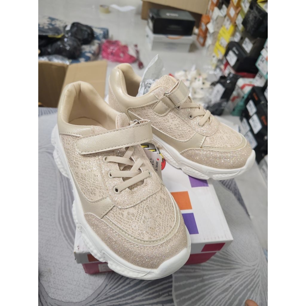 Sepatu Anak Perempuan Branded Fladeo Kids Enteng Ringan