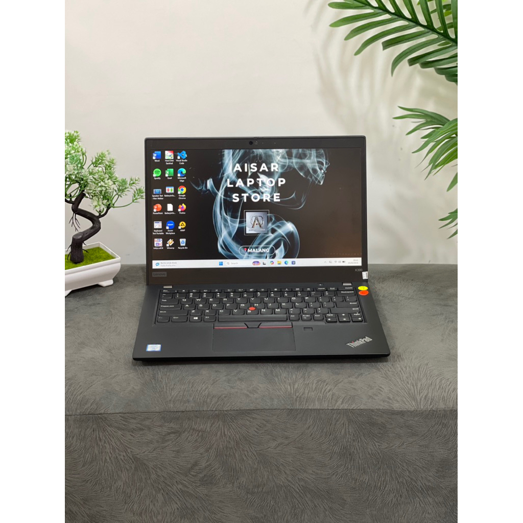 Laptop hp Lenovo Thinkpad X390 core i7 gen 8 ram 16gb Ssd 256gb Touchscreen