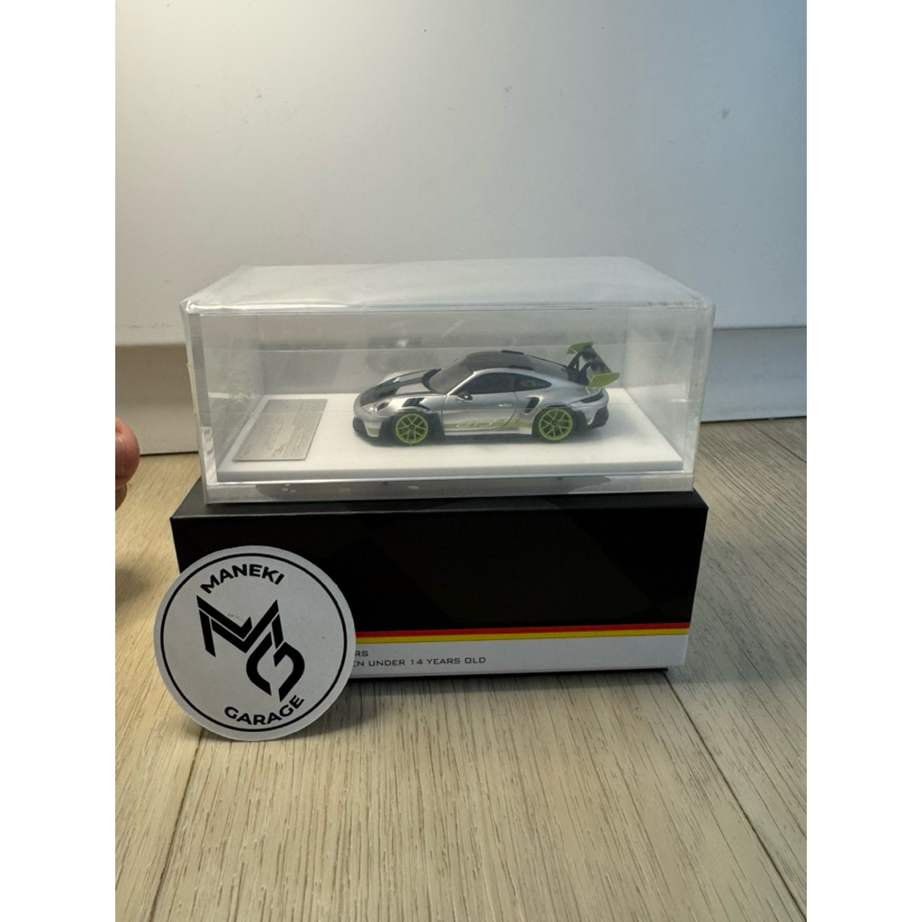 Fuelme 1/64 Scale Model Porsche 911 GT3RS - GT Silver and Acid Green