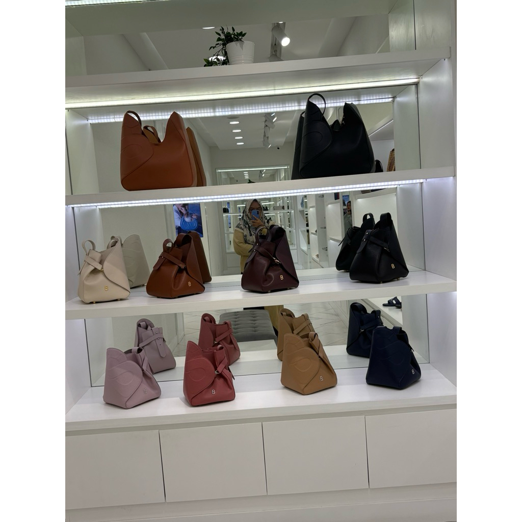 TAS BUTTONSCARVES NEW BOX SALE