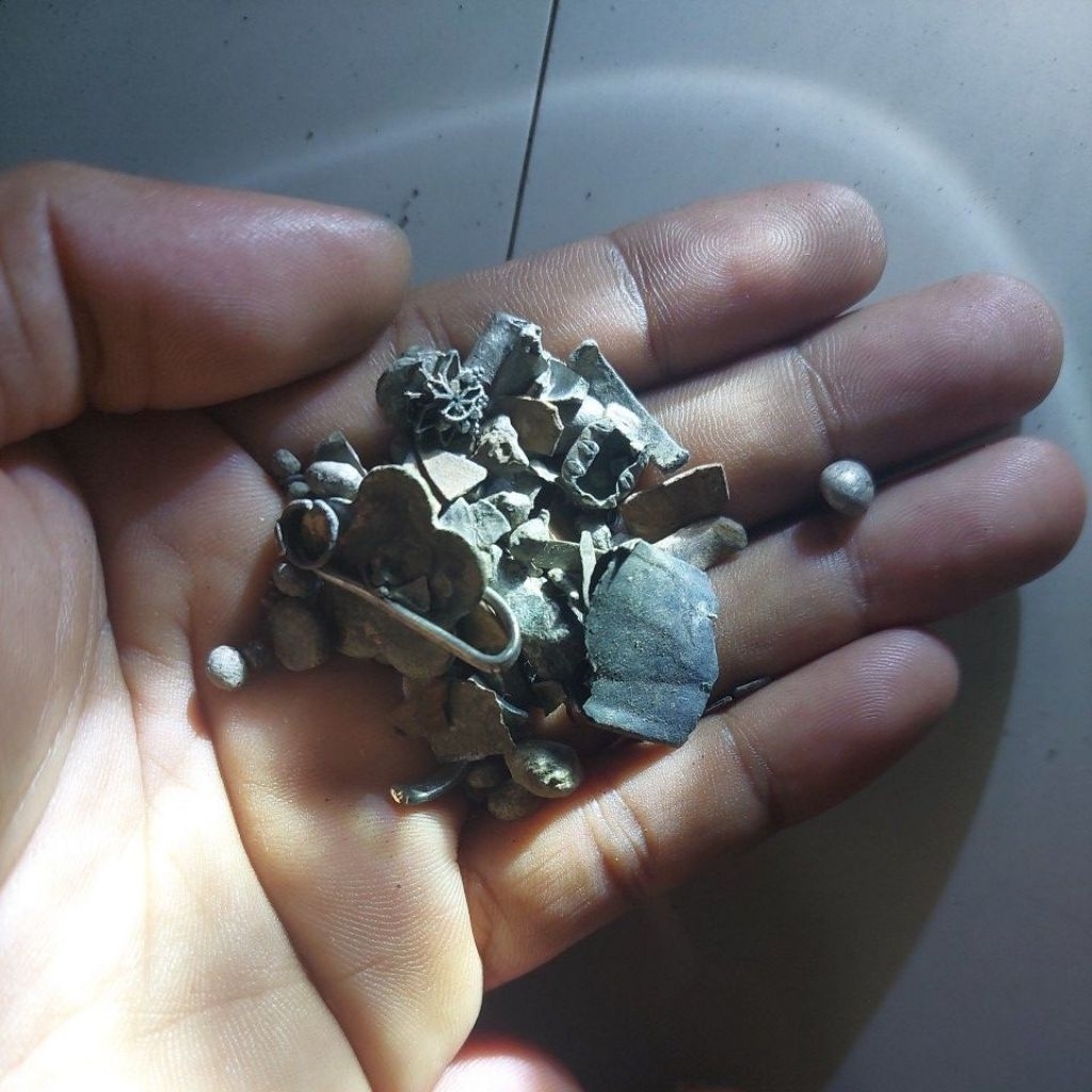 10 gram perak antik rongsok temuan tanah. asli.