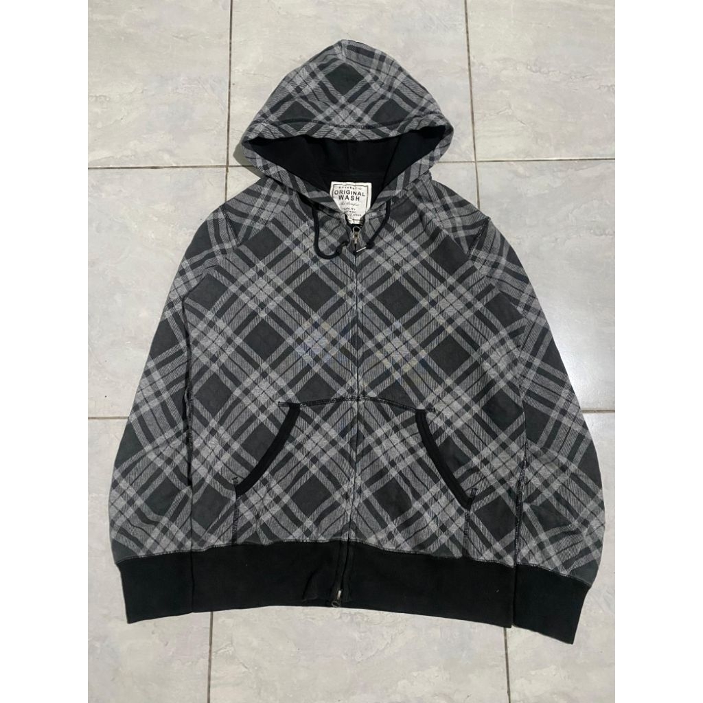 zh motif kotak by uniqlo