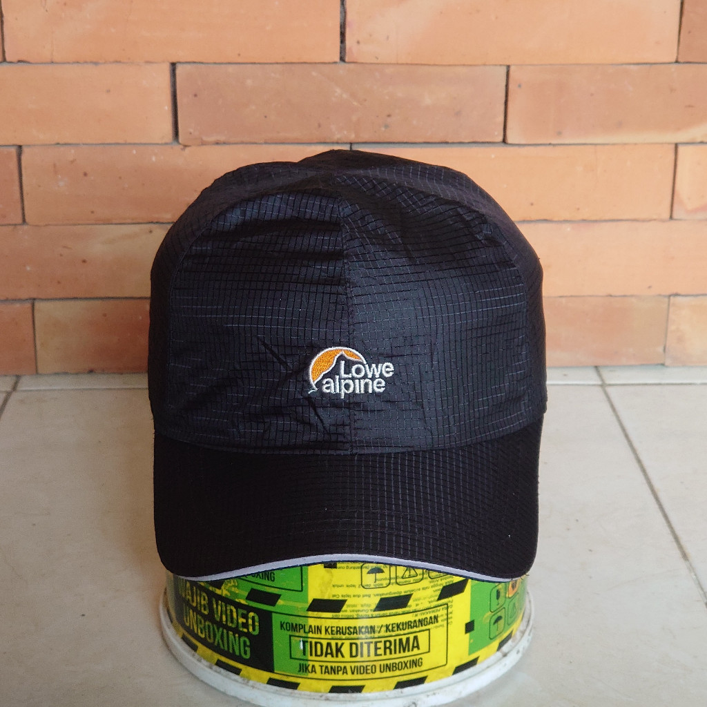 TOPI OUTDOOR LOWE ALPINE ORIGINAL