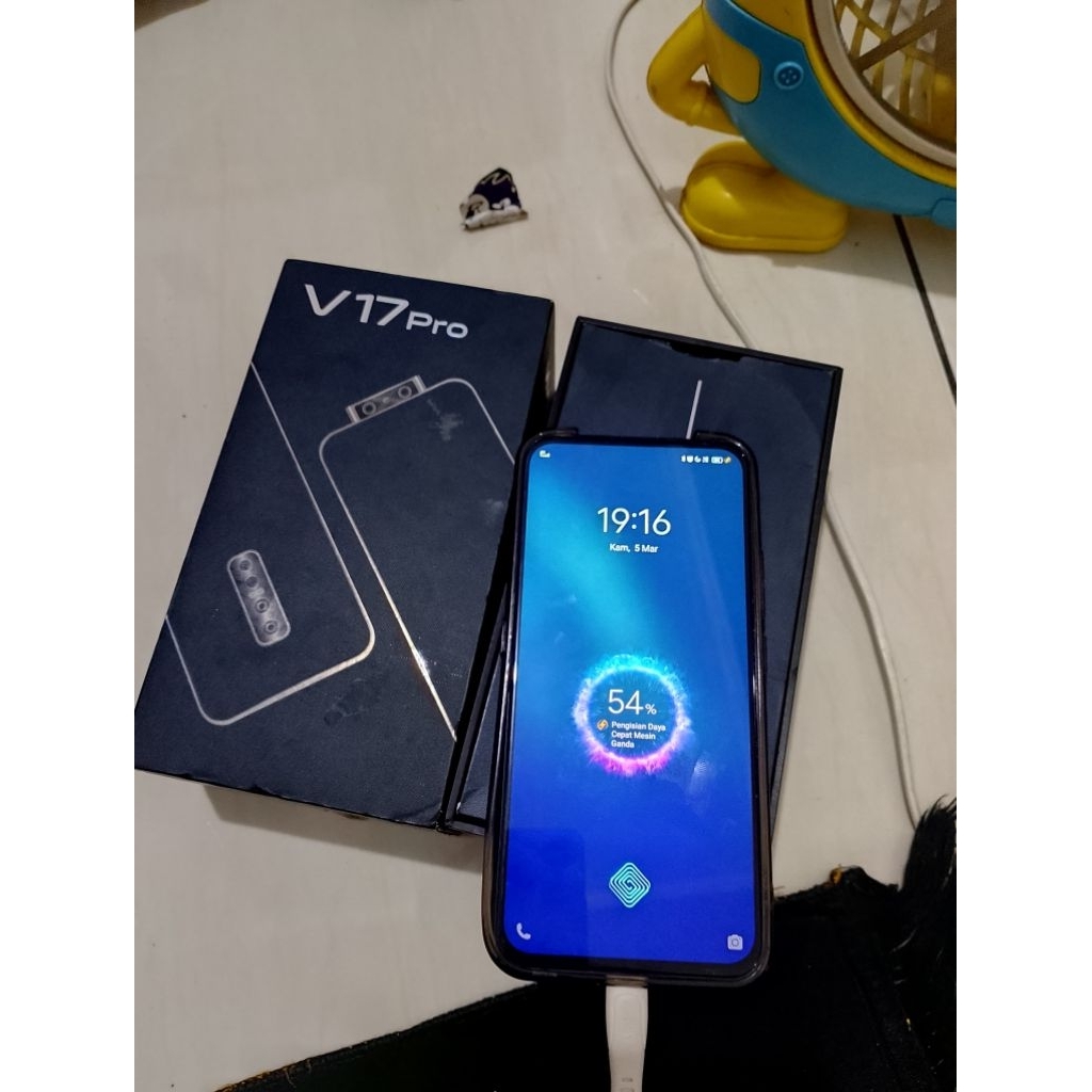 Vivo V17 Pro Ram 8/128 second